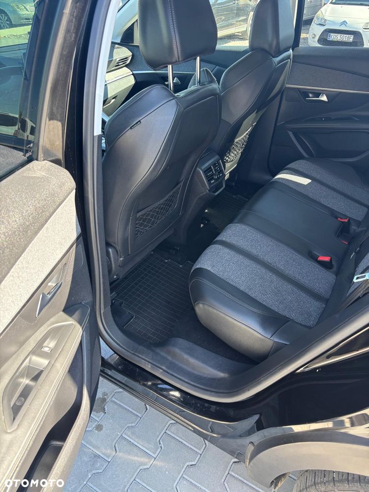 Peugeot 3008 1.5 BlueHDi Allure S&S EAT8 - 8