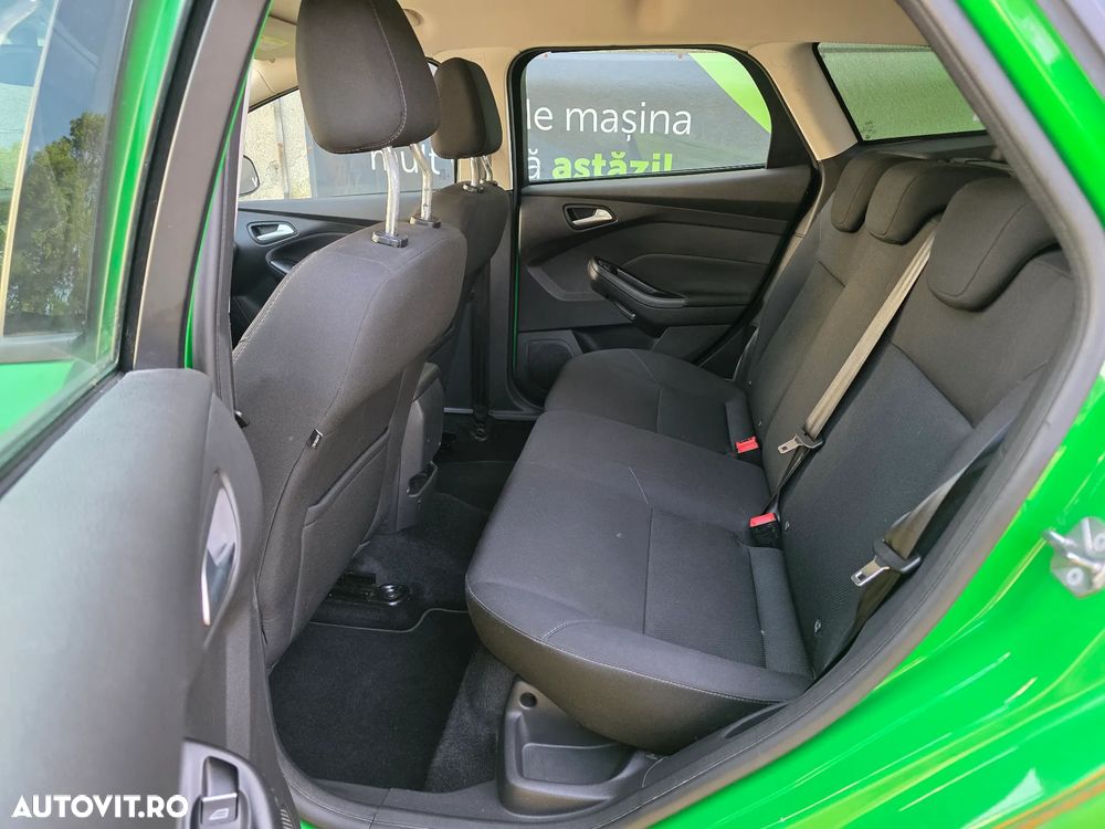 Ford Focus 1.0 EcoBoost Titanium - 12