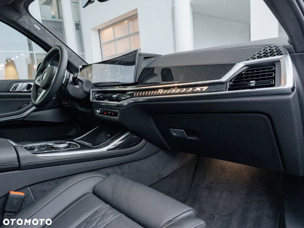 BMW X7 - 9