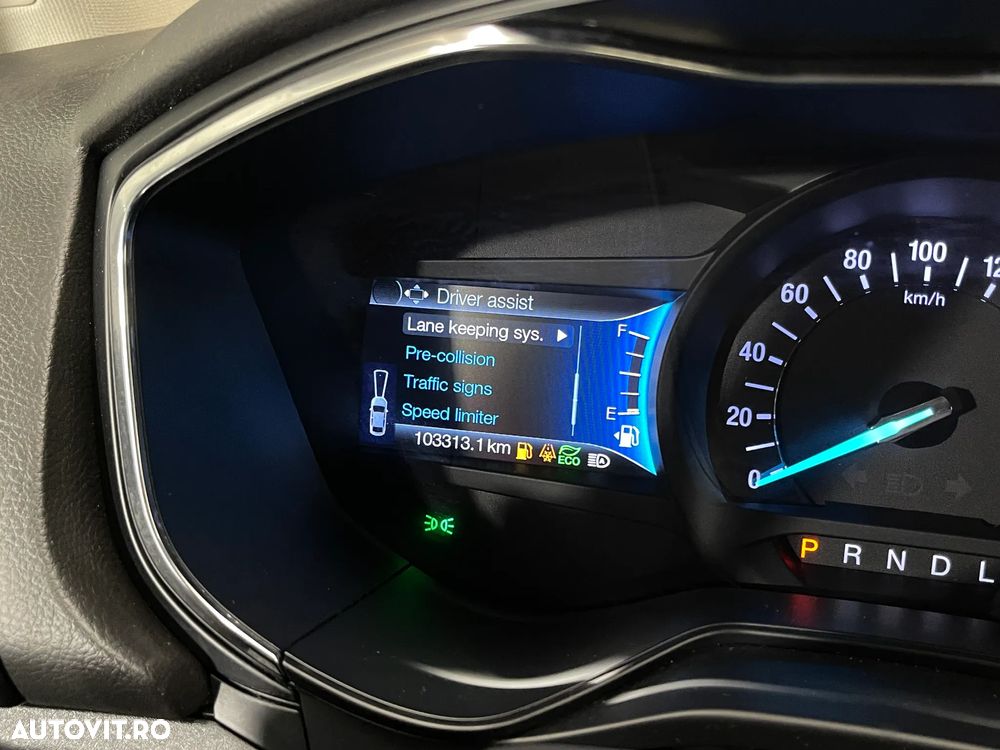 Ford Mondeo 2.0 HEV Titanium - 27