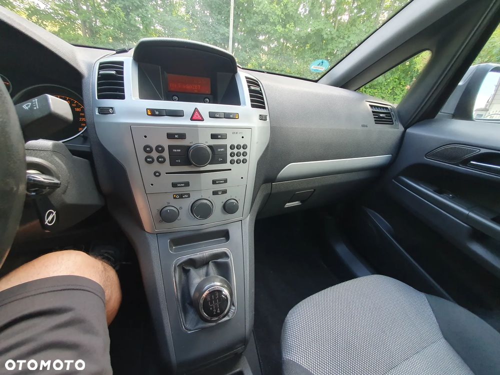 Opel Zafira 1.6 Edition - 17