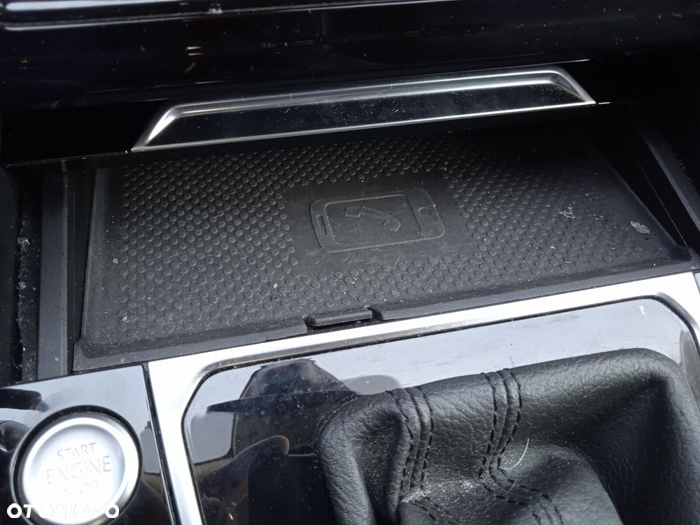 Volkswagen Arteon 2.0 TDI Essence DSG - 24