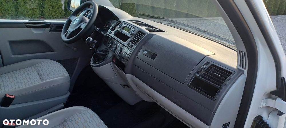 Volkswagen Transporter - 5