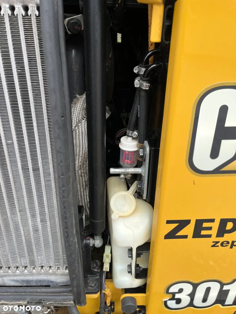 Caterpillar 301.8 - 9