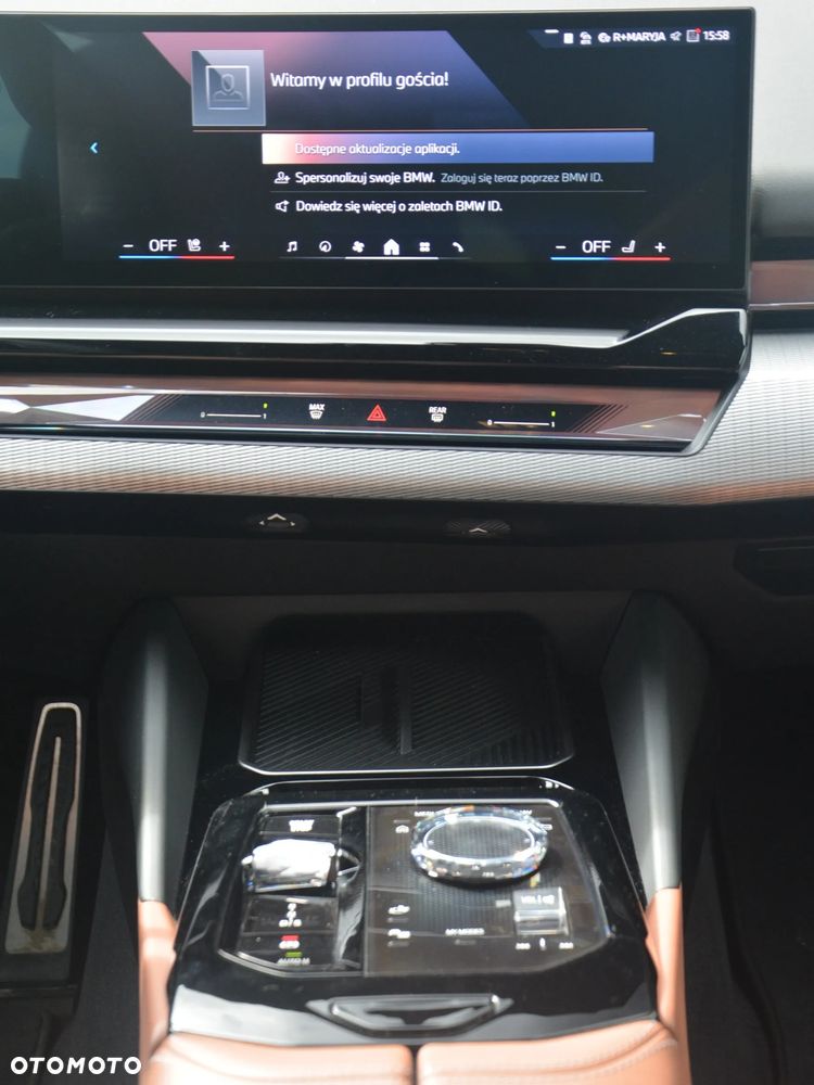 BMW Seria 5 530e xDrive PHEV M Sport - 16