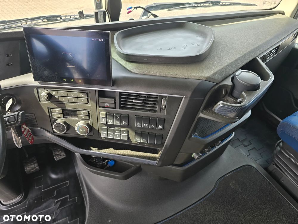 Volvo I-SAVE 460 - 16
