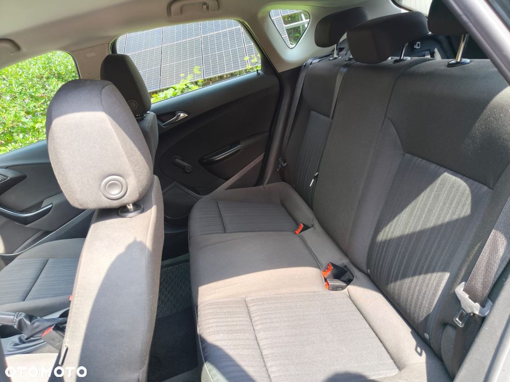 Opel Astra 1.4 Essentia - 12