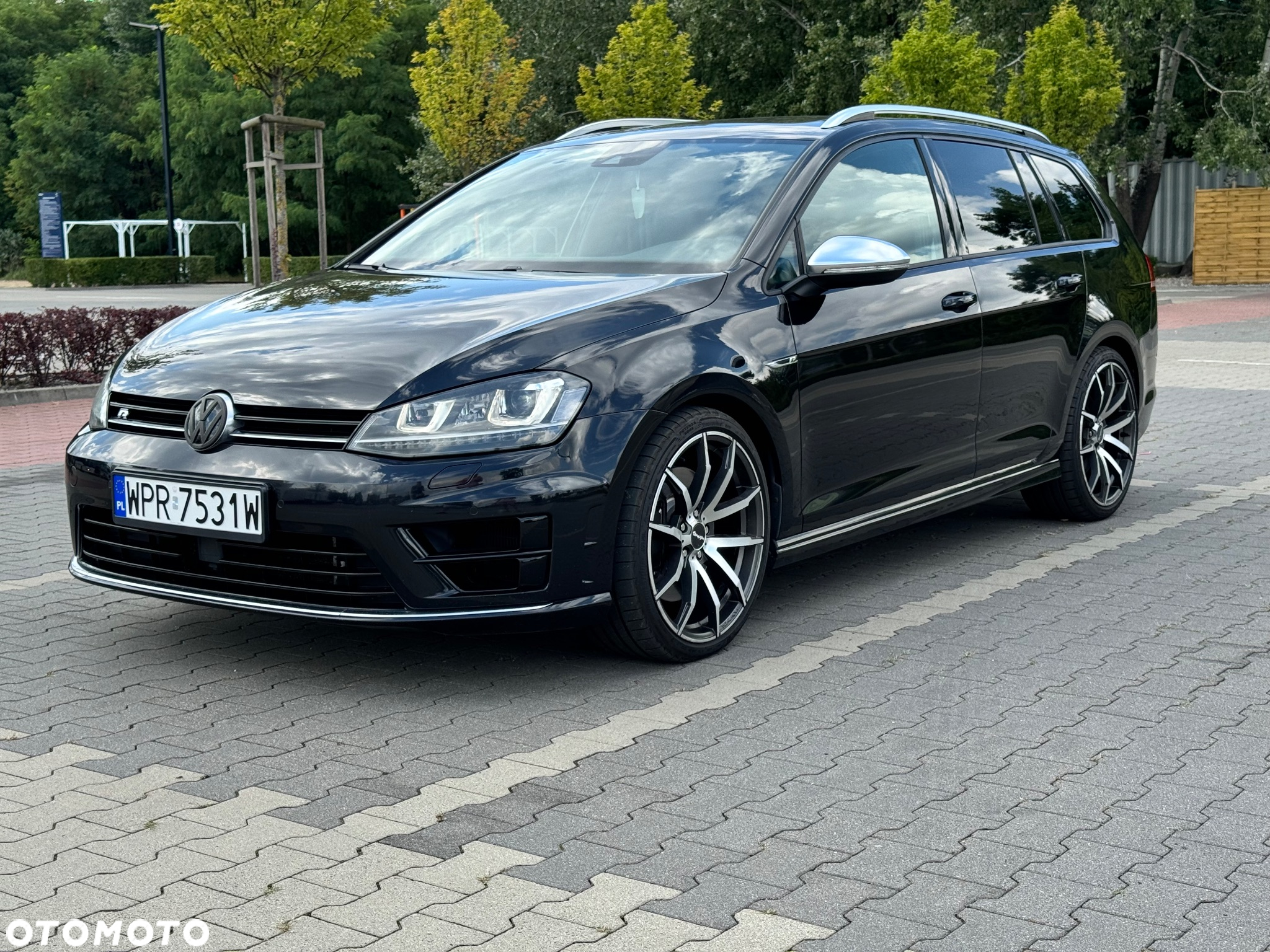 Volkswagen Golf Variant R 4Motion BlueMotion Technology DSG - 9