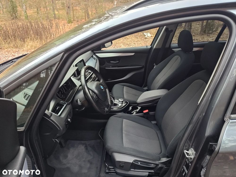 BMW Seria 2 218d GT - 9