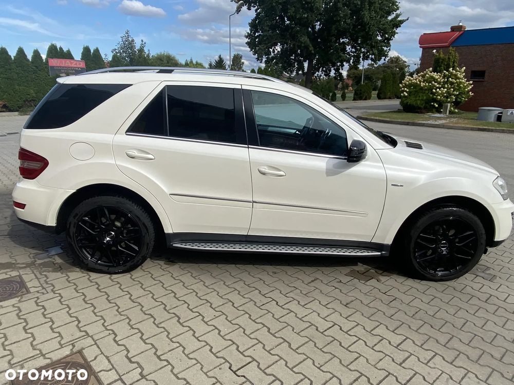 Mercedes-Benz ML - 4