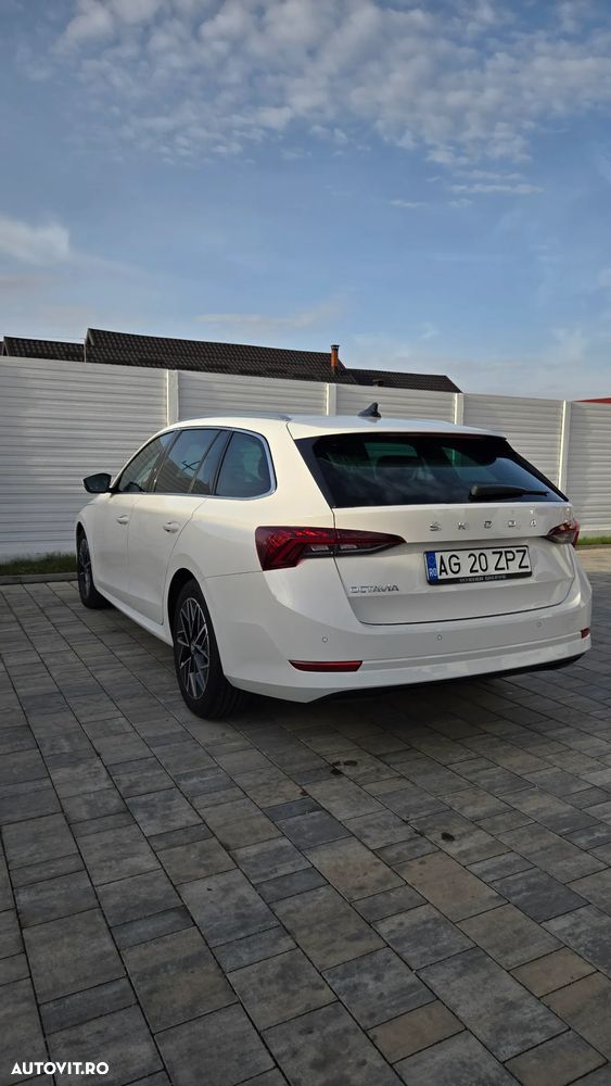 Skoda Octavia Combi Diesel 2.0 TDI DSG Ambition - 4