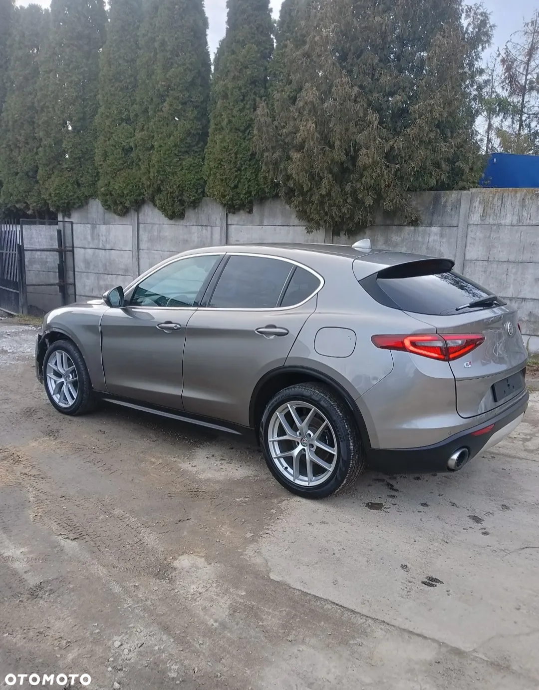 Alfa Romeo Stelvio 2.0 Turbo 16V AT8-Q4 First Edition - 4
