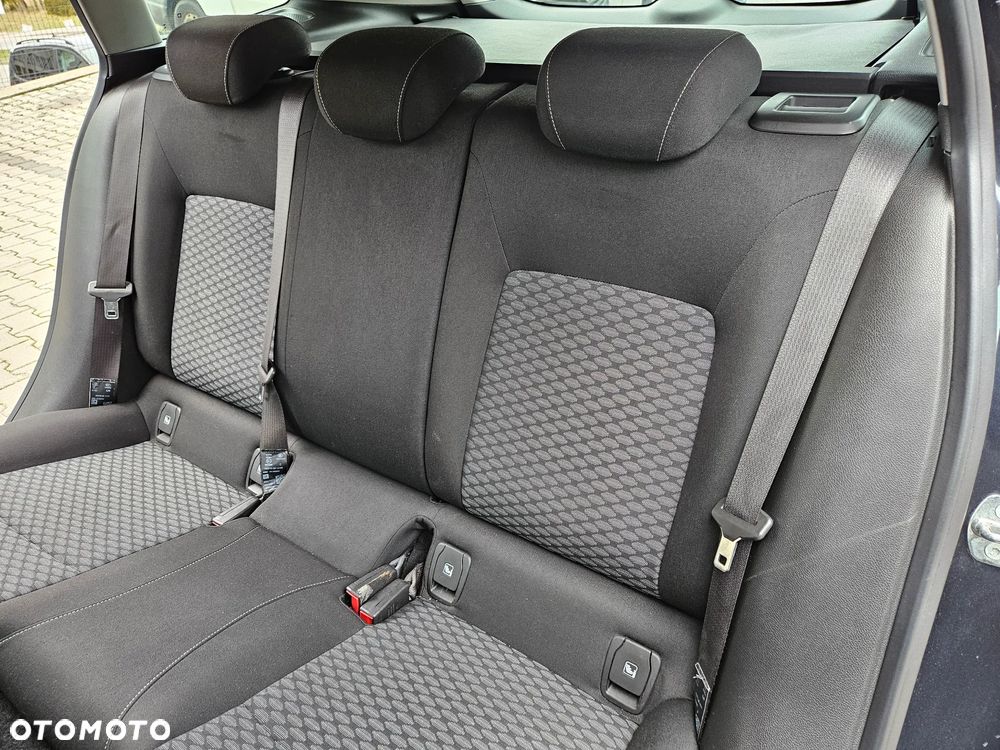 Opel Astra 1.4 T Enjoy - 23