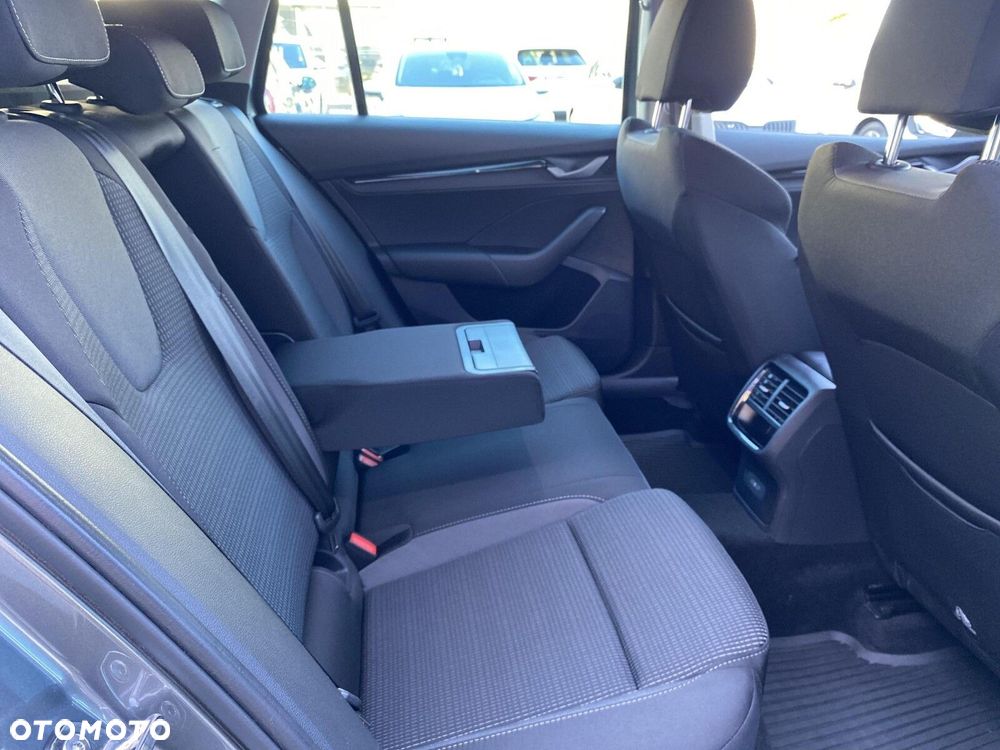 Skoda Octavia 1.5 TSI Selection - 16