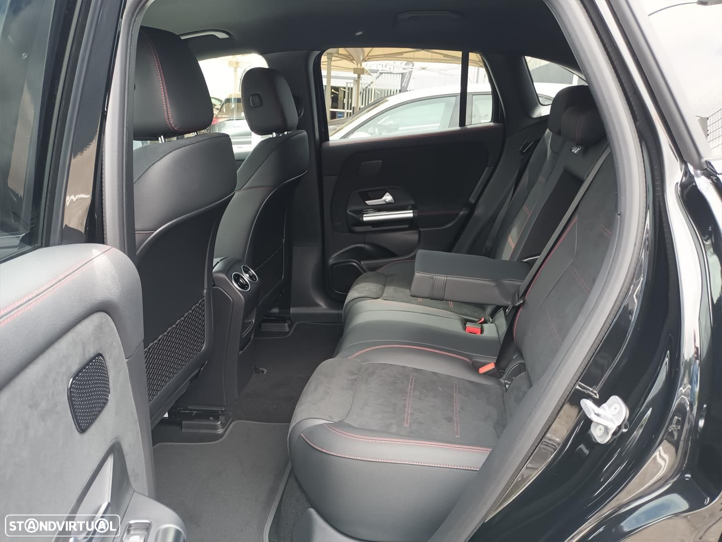 Mercedes-Benz EQA 250+ AMG Line - 11