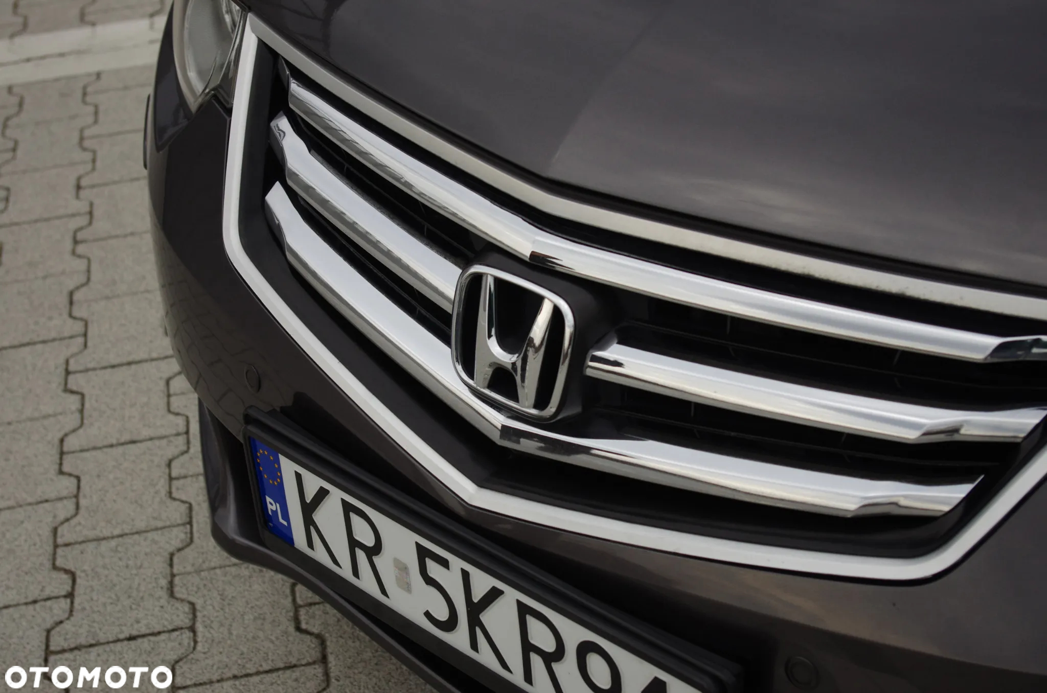 Honda Accord 2.0 Executive - 11