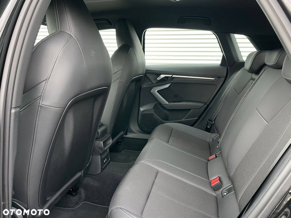 Audi A3 Sportback - 12