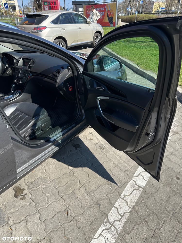 Opel Insignia 2.0 T Cosmo - 17