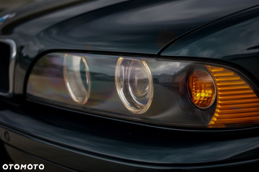 BMW Seria 5 525i - 22