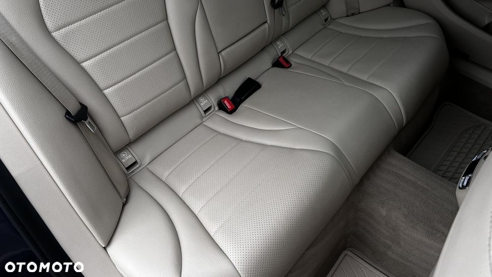 Mercedes-Benz Klasa C - 29