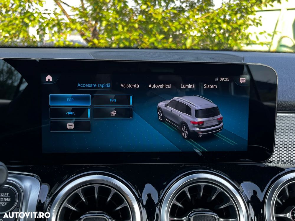 Mercedes-Benz GLB - 24