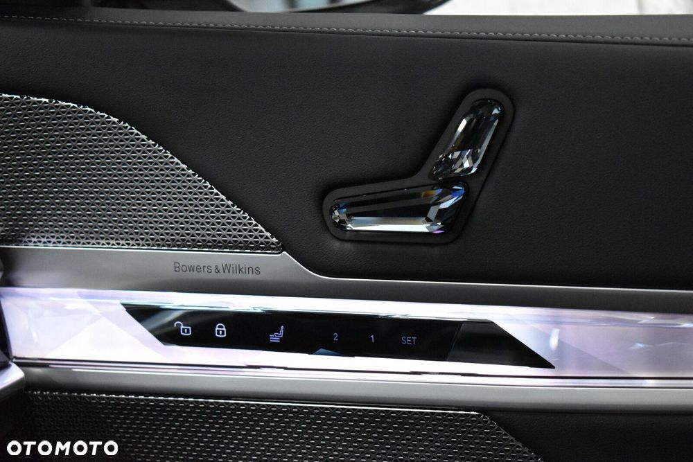 BMW Seria 7 - 24
