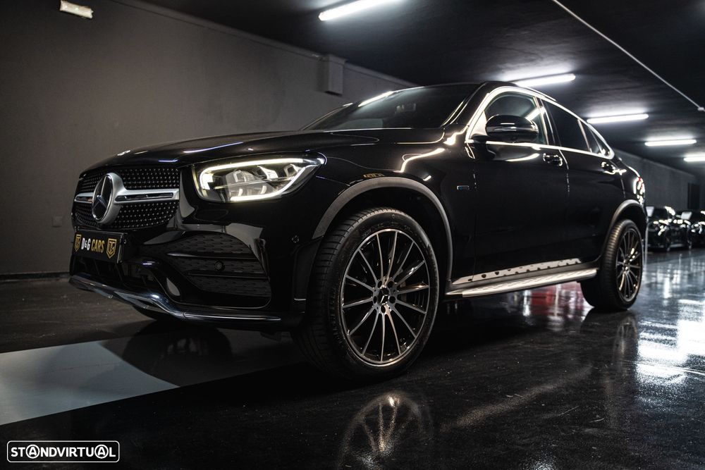 Mercedes-Benz GLC 300 de Coupe 4Matic 9G-TRONIC AMG Line - 24