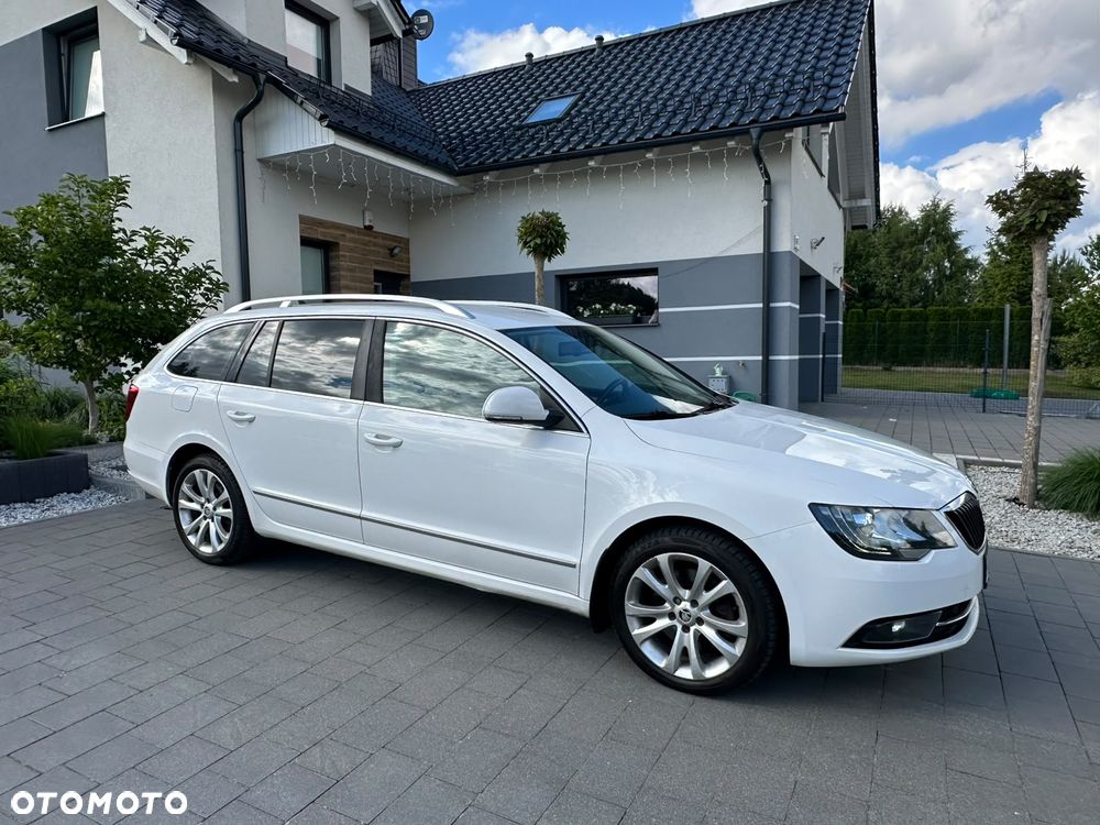 Skoda Superb 2.0 TDI 4x4 Business DSG - 3