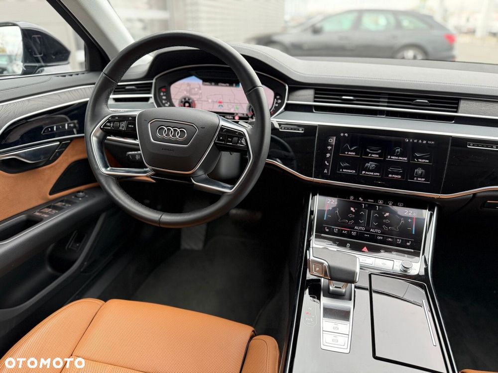 Audi A8 - 24