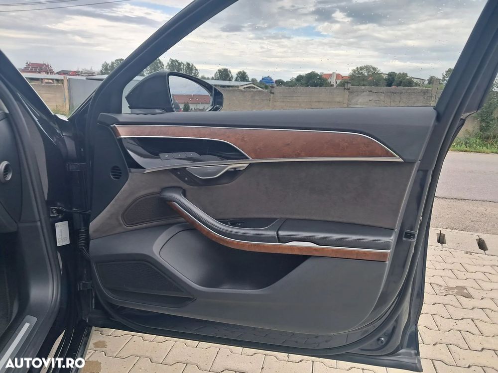 Audi A8 - 16