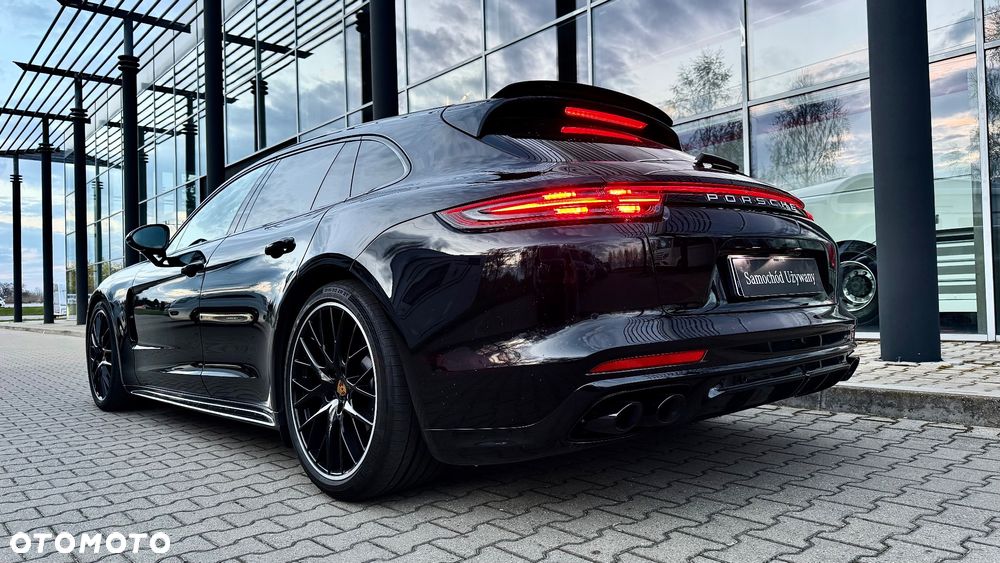 Porsche Panamera 4 GPF - 5