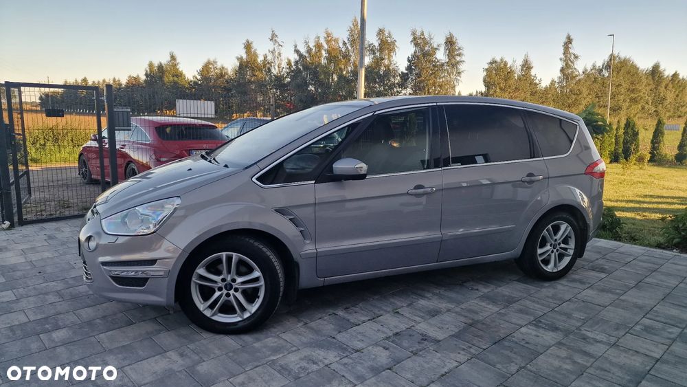 Ford S-Max - 8