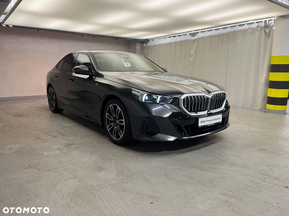 BMW Seria 5 520d xDrive mHEV M Sport - 11
