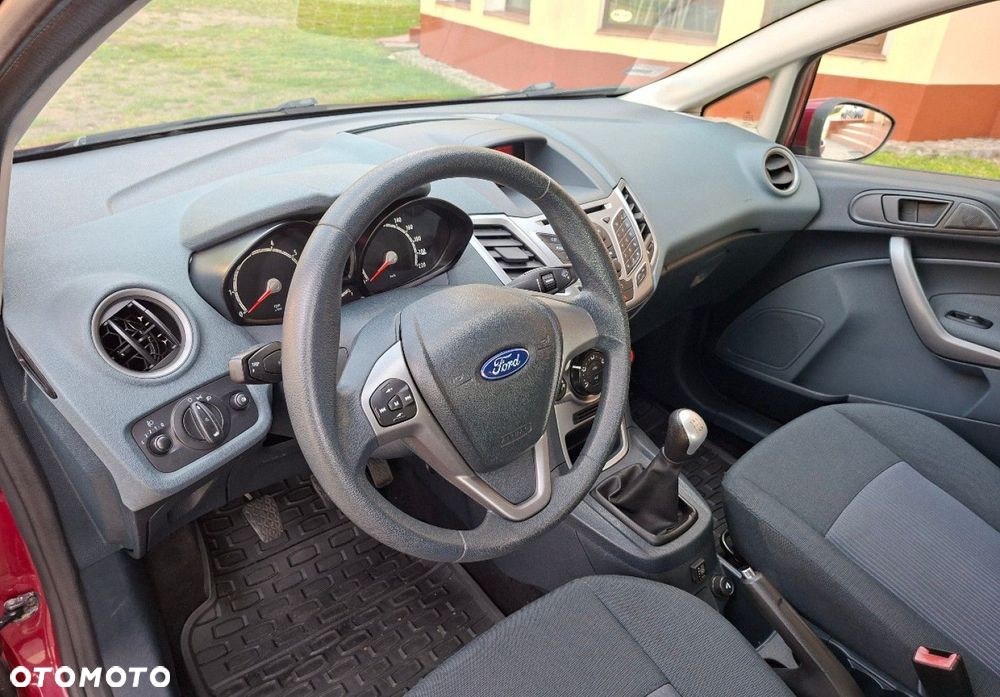 Ford Fiesta - 21