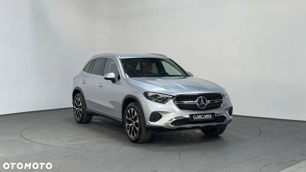 Mercedes-Benz GLC 300 e PHEV 4-Matic Avantgarde - 3