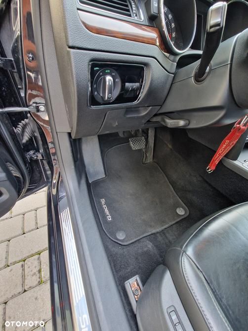 Skoda Superb 2.0 TDI Green tec 4x4 DSG Exclusive - 36