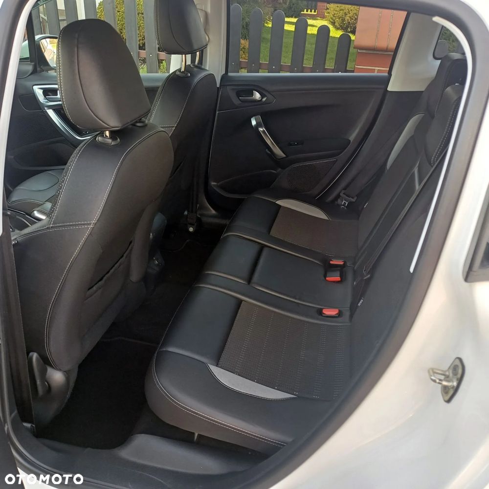 Peugeot 2008 - 7