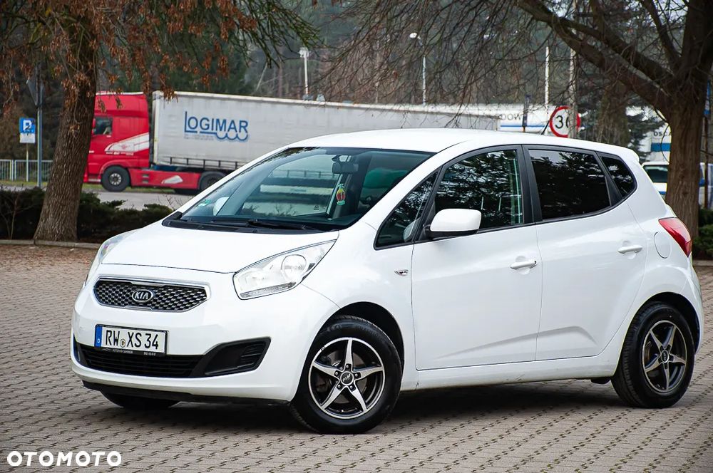 Kia Venga - 17