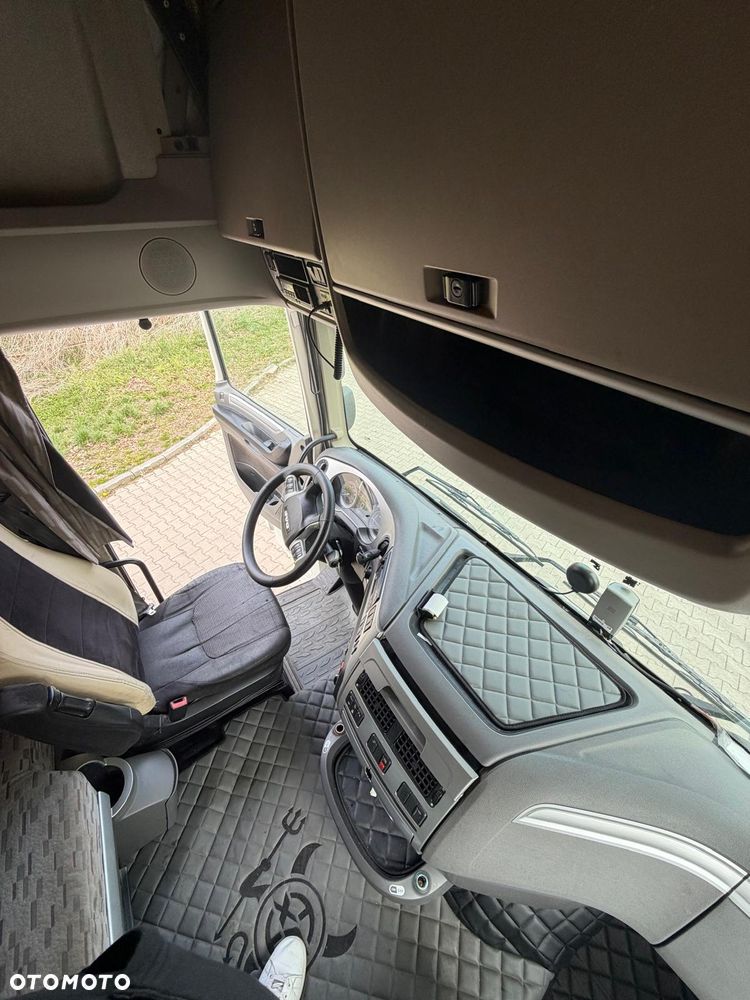 DAF XF SUPER SPACE CAB - 11