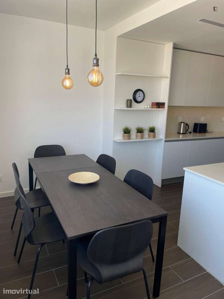 Quarto - localizado em Montes Claros Coimbra - Grande imagem: 3/10