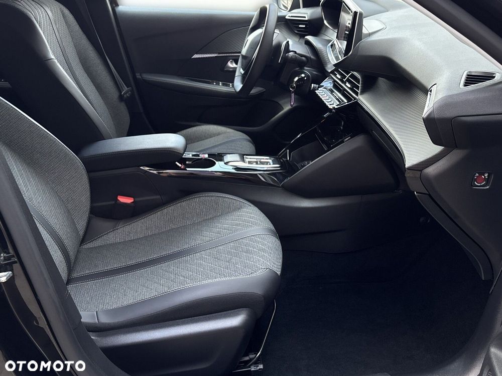 Peugeot 208 1.2 PureTech Allure S&S EAT8 - 7