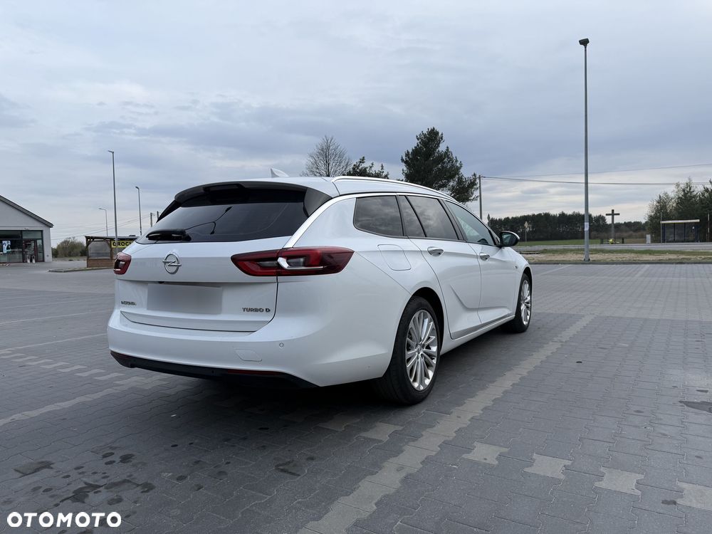 Opel Insignia - 11