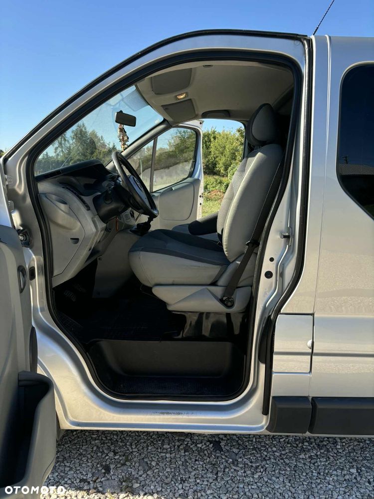 Opel Vivaro - 2