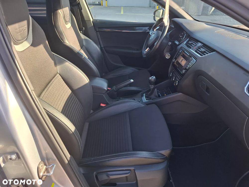 Skoda Octavia 2.0 TSI RS - 11
