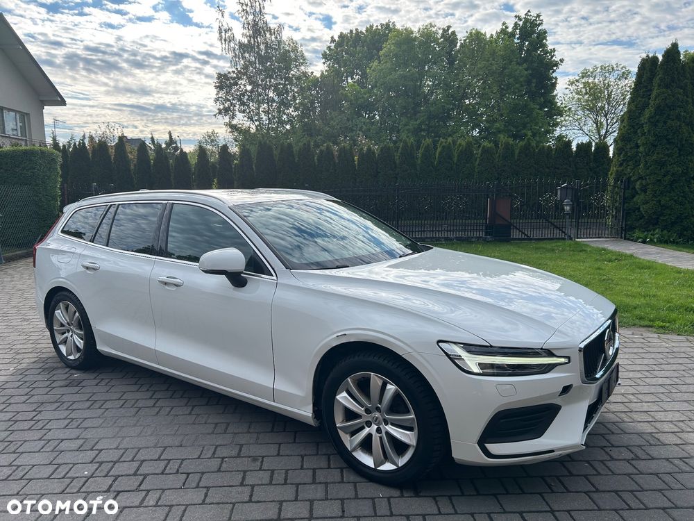 Volvo V60 D4 Geartronic Momentum - 1