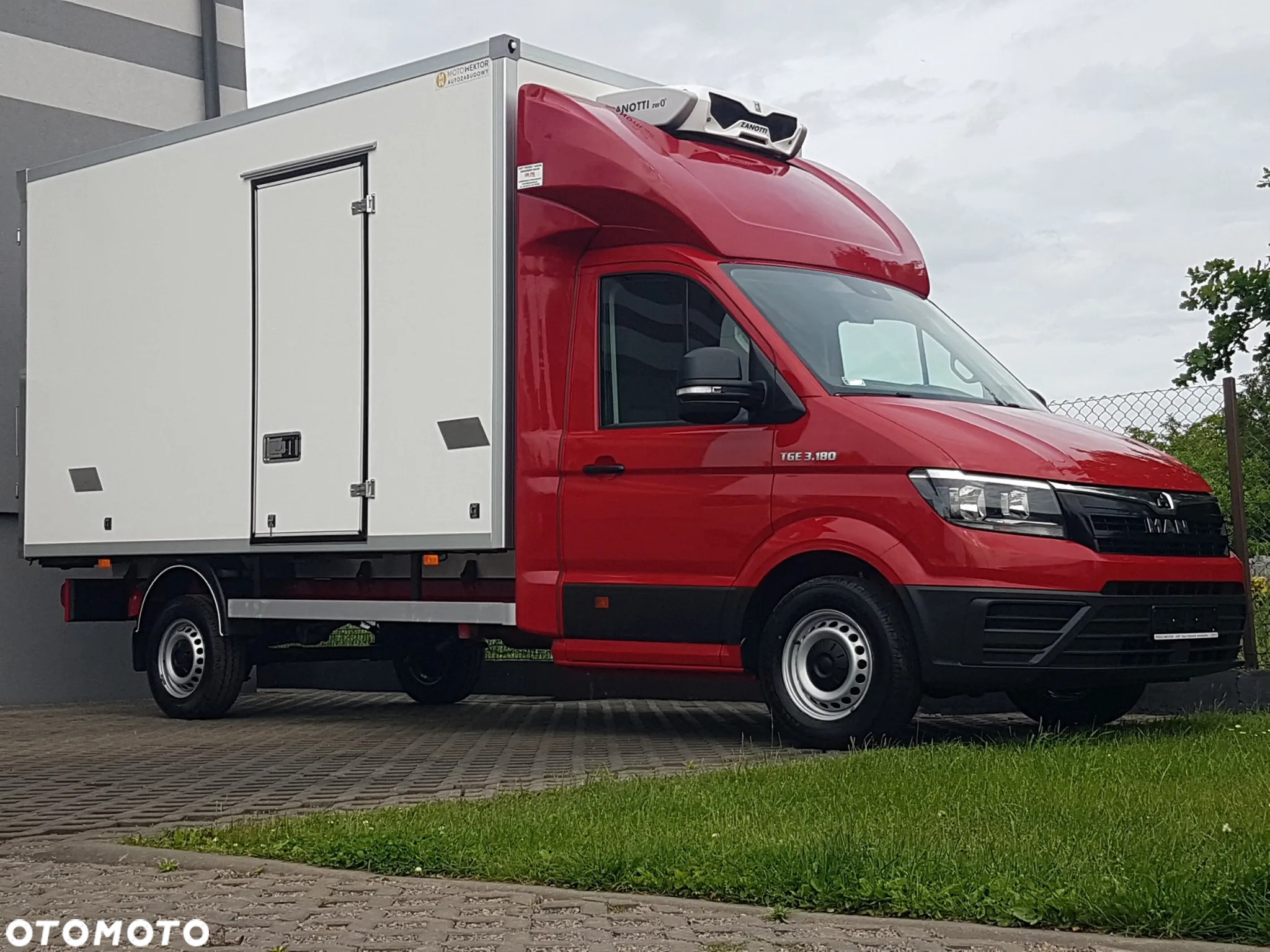 MAN TGE 3.180 8 EP CHŁODNIA AGREGAT 4,20x2,10x2,20 IZOTERMA FUNKCJA GRZANIA KLIMA DMC 3500 KG - 30