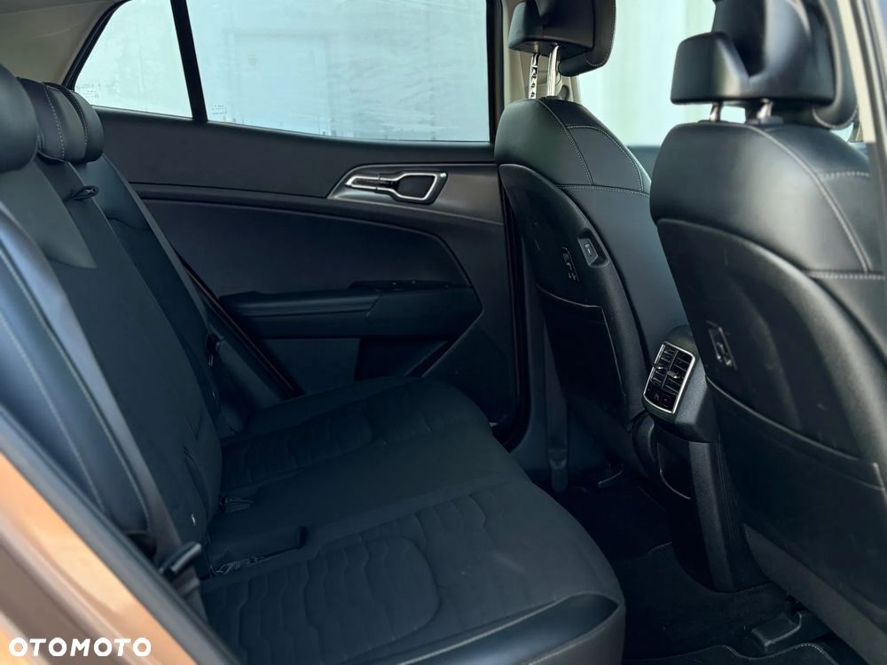 Kia Sportage 1.6 T-GDI PHEV Business Line 4WD - 8