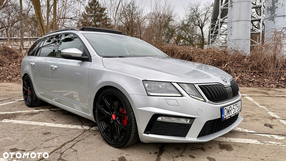 Skoda Octavia 2.0 TDI DSG RS - 13