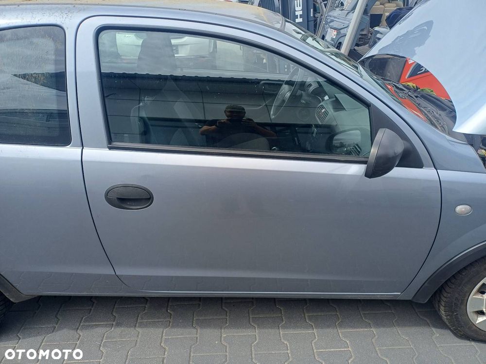 DRZWI KOMPLETNE PRAWY PRZÓD OPEL CORSA C LIFT Z163 - 1