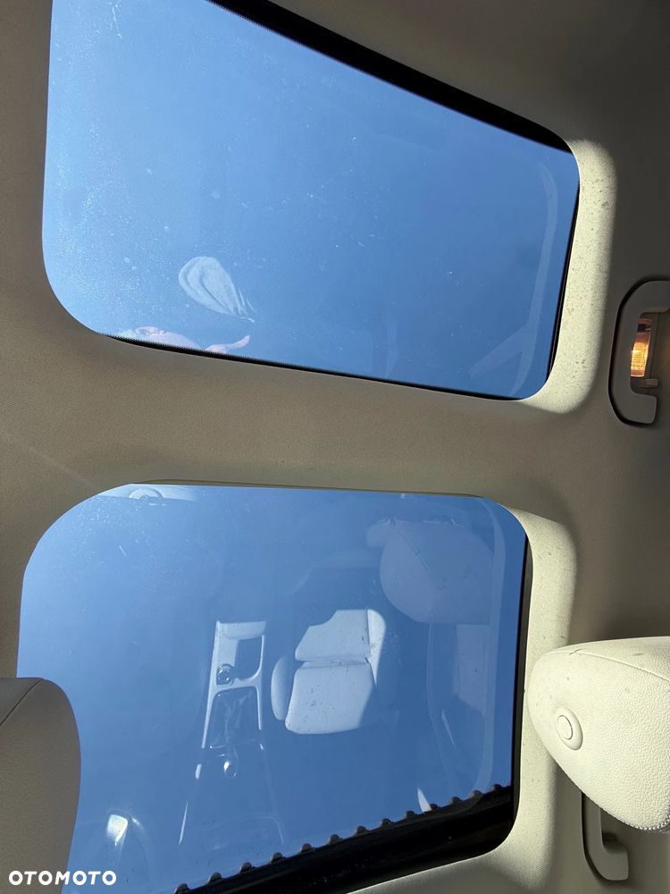 Mercedes-Benz GLA - 12